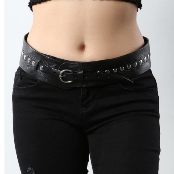 REBEL LIFE STUDDED BELT - Picture 3 of 3